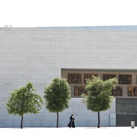 מלון Dom Goncalo &